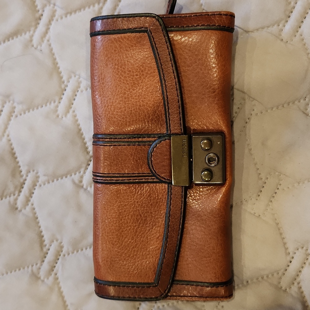 Fossil Wallet